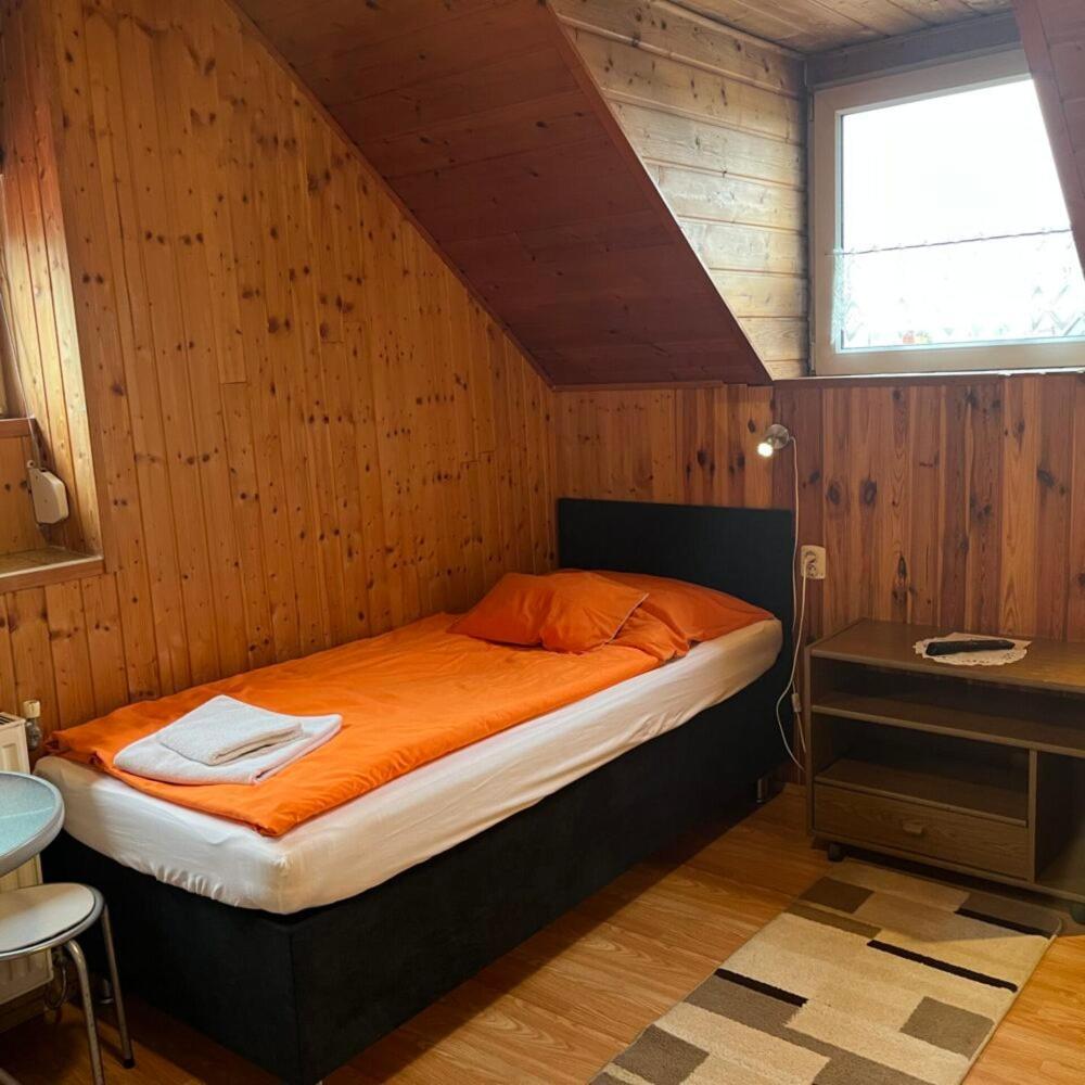 Bed and Breakfast Lenzl'S Panzio à Szigetvár Extérieur photo