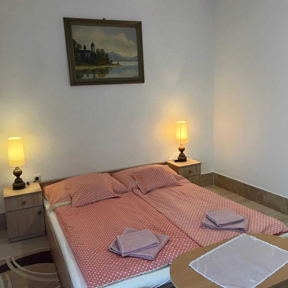 Bed and Breakfast Lenzl'S Panzio à Szigetvár Extérieur photo